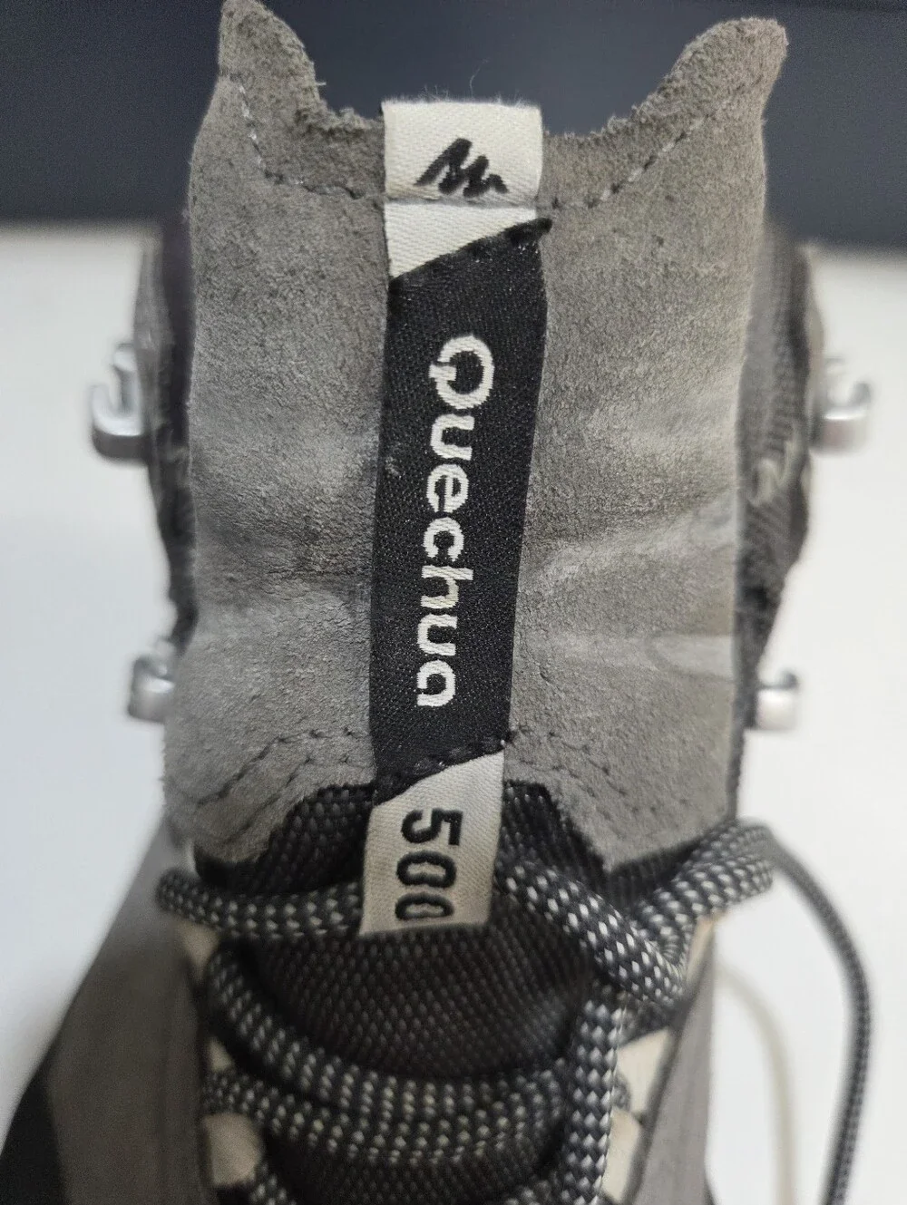 Quechua Men's Gray and Black Hiking Boots 500 Waterproof Size 9